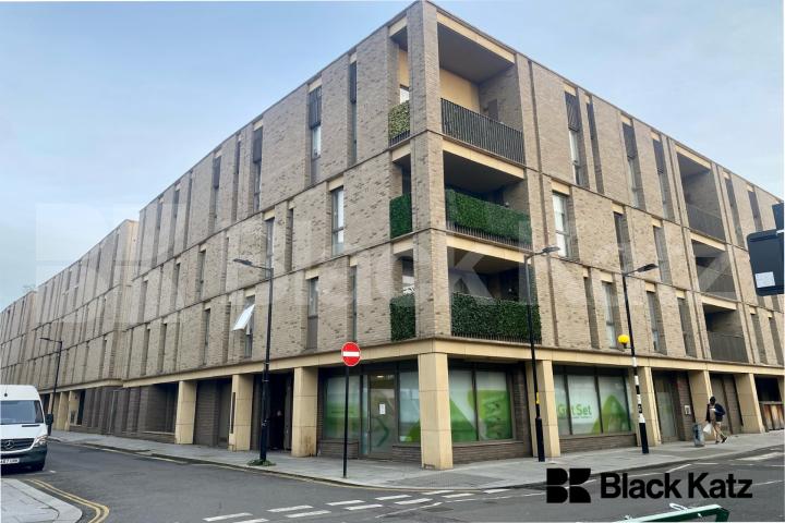 Spacious two bedroom apartment in new build development Stead Street, Elephant and Castle